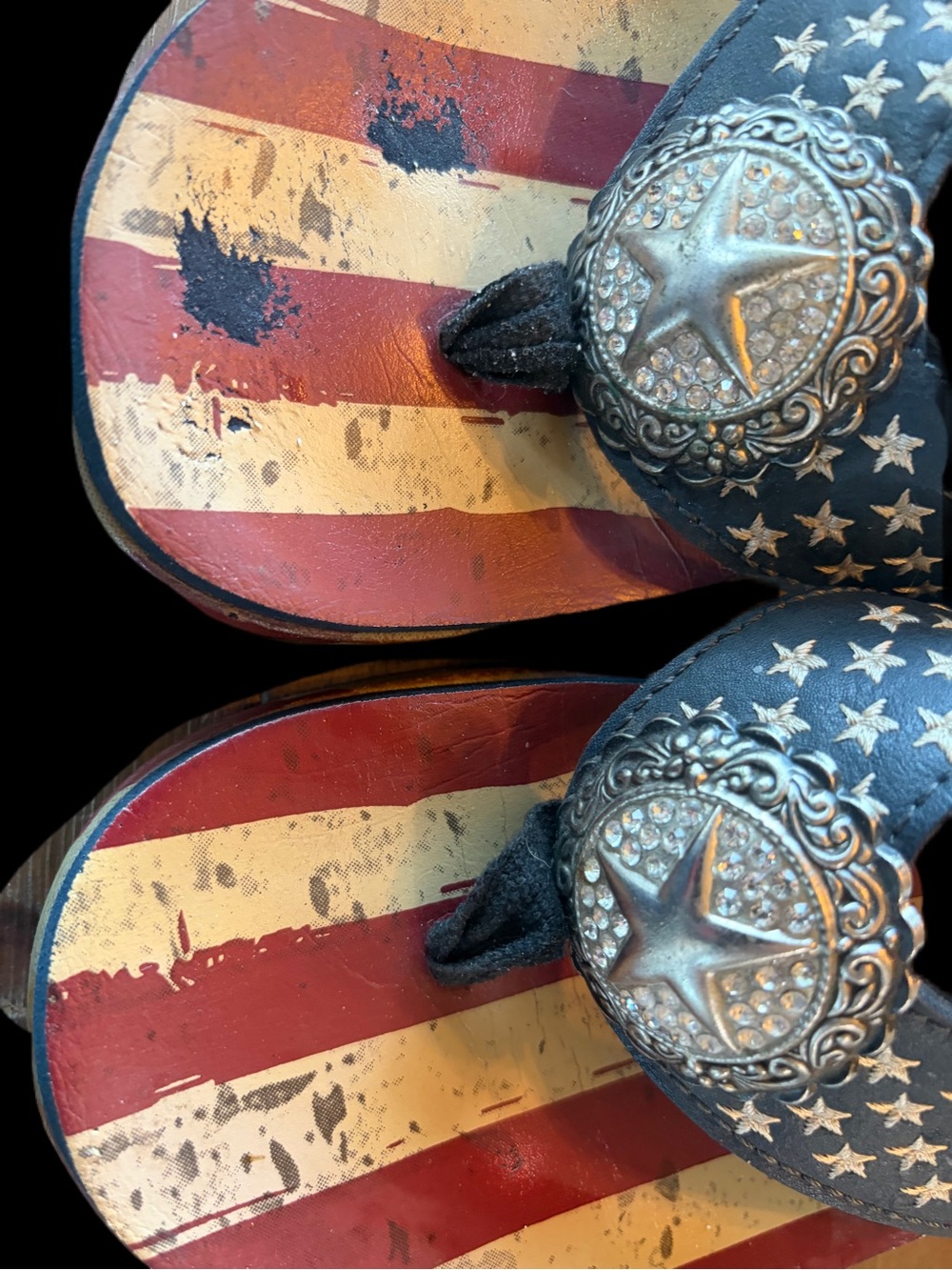 Montana West Red, Cream & Navy Flag-Print Flip Flops - Picture 2 of 7